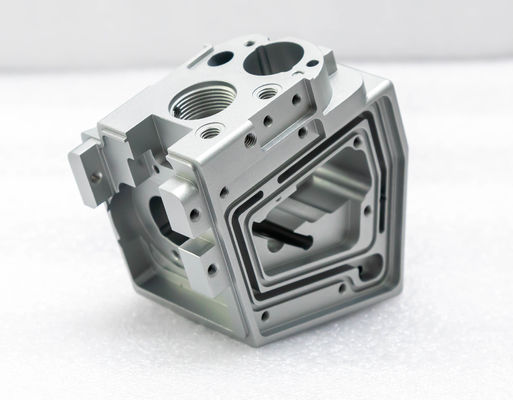 Pièces en aluminium de rotation industrielles de commande numérique par ordinateur anodisant les pièces tournées par précision